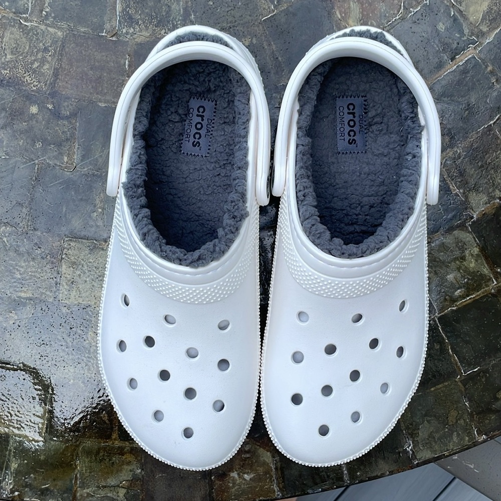 Lined Crocs Men’s Adult Classic Clog NWOT!!